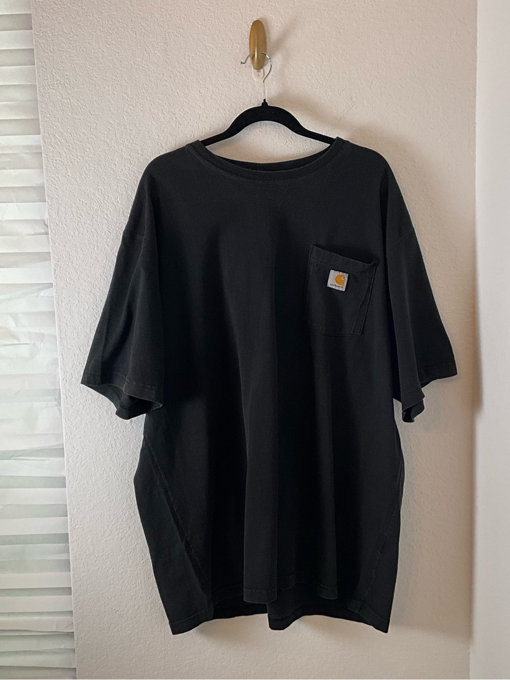 Carhartt Men's original fit black  Pocket T-Shirt size 2x